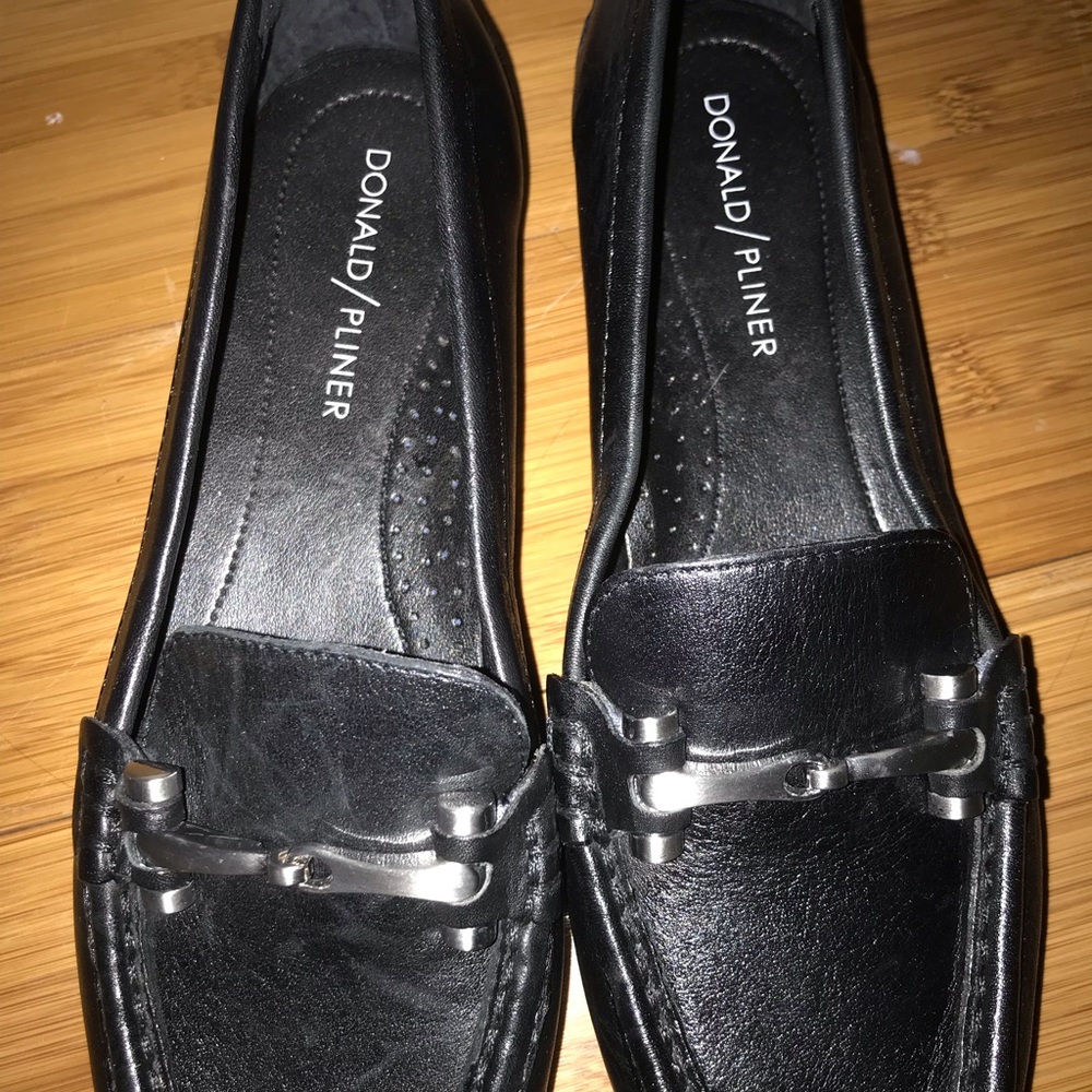 Donald/ Pliner Slip Ons